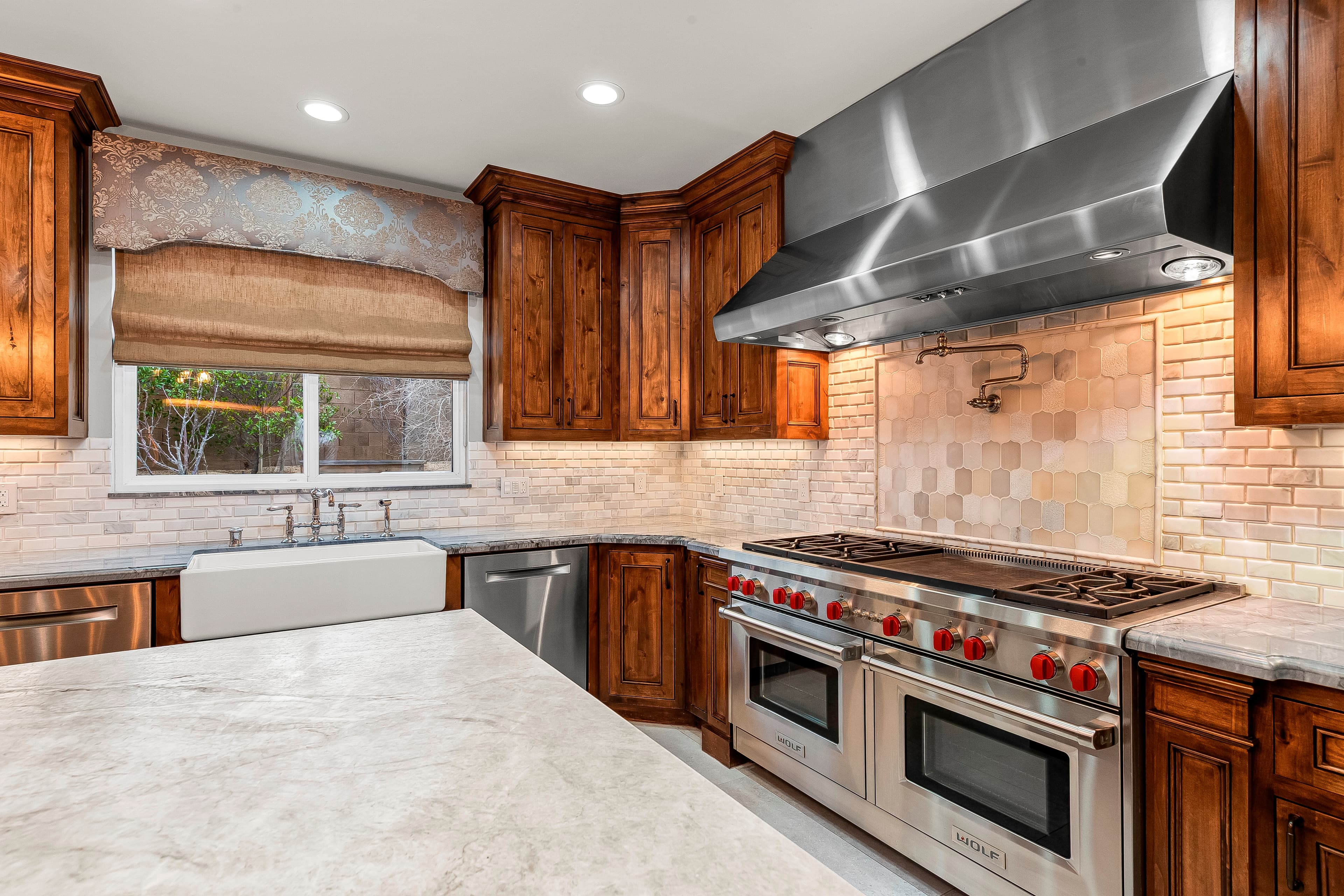 Kitchen with premium appliances