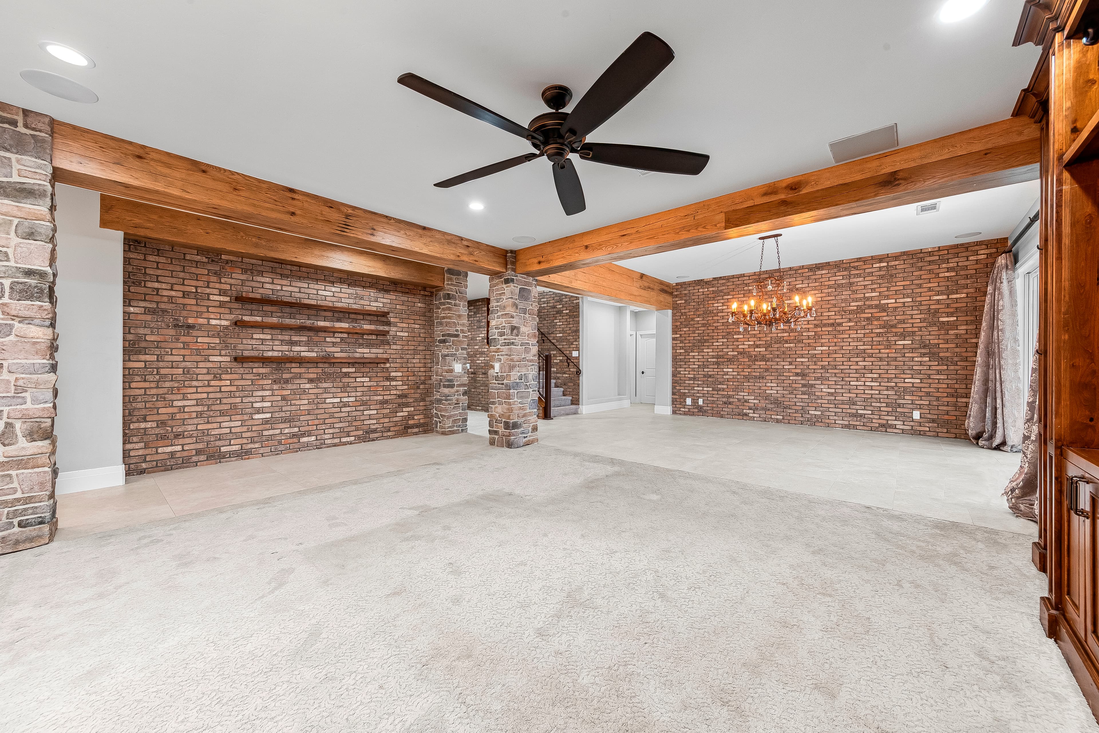 Spacious main living room