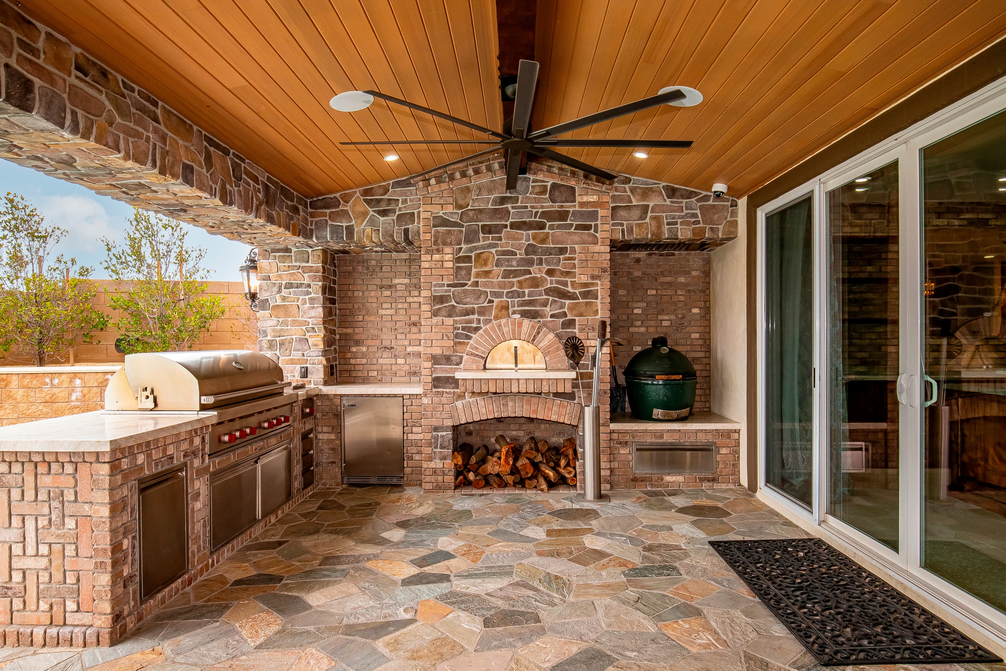 Outdoor kitchen and entertainment area